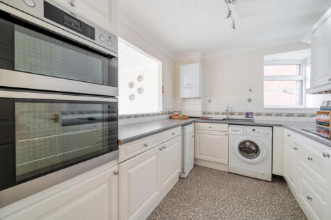 1376032-19-690df5...