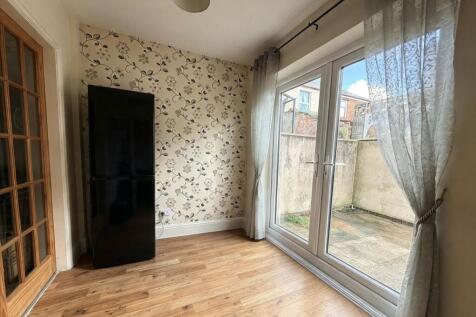 Rose Avenue, Blackpool, FY1 5NU photo 4