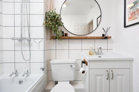 7 Niebull Close 14.JPG