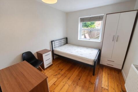84A, Edleston Rd, Crewe, Cheshire photo 3