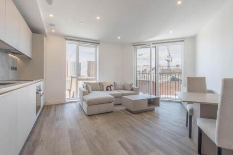 Living Area/ Dining Area