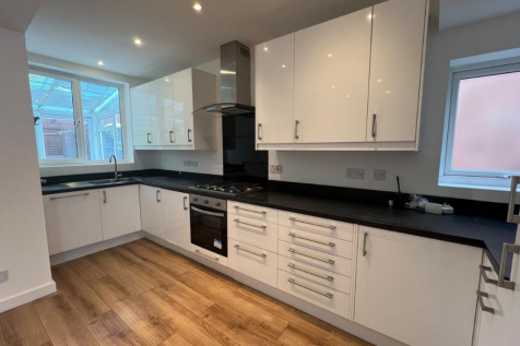 Neville Street, Hazel Grove, Stockport photo 5
