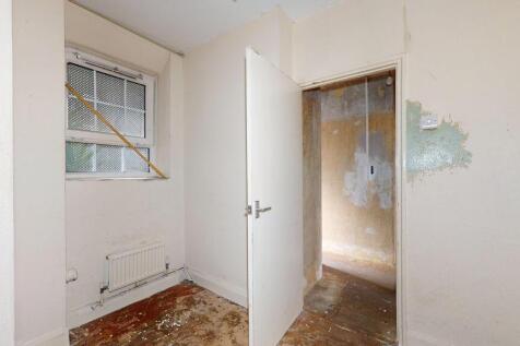 Flat 11 Marden House, Pembury Estate, Hackney, London, E8 1AZ