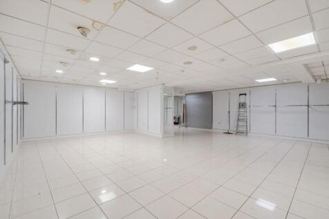 Retail Property (high street) to rent Image 9