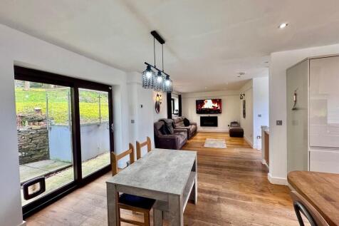 open plan lounge ...