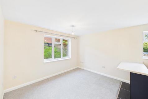 St. Philips Drive, Evesham photo 3