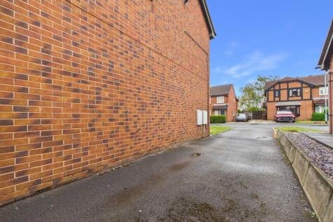 24- Ryan Clarke EweMove Pontefract