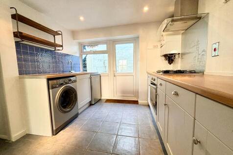Church Street, Kingsbridge, Devon photo 4