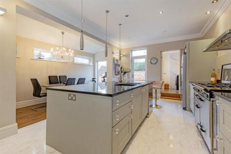 Stunning Kitchen/ Breakfast Room