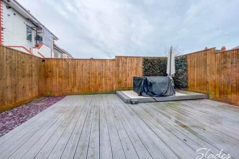 73 arnewood garden 