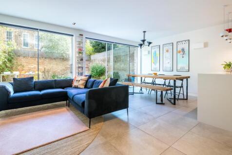 Harfield Gardens-2.jpg