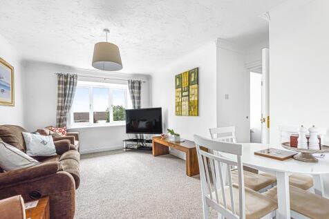 Living Room/dining Area