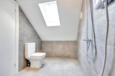 En Suite Shower Room_1.jpeg