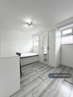 St Columba Court, London, E15 photo 5