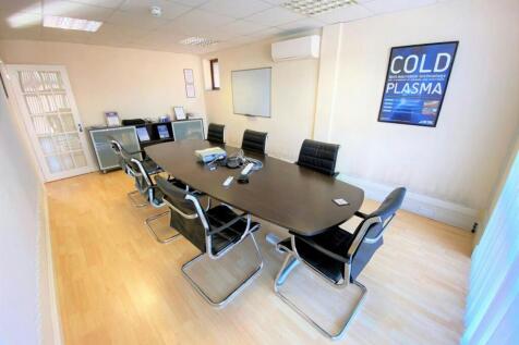 Unit 1 Hounslow Business Park 10.JPG