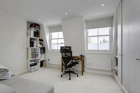 15 Britannia Road...