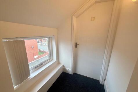 Park Road, Wigan , WN6 7GF photo 4