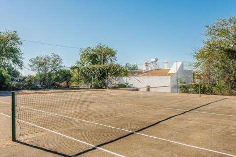 Almancil Fully Renovated 5 Bed Villa For Sale (42)