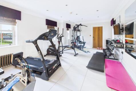 CAM02351G0-PR0089-STILL004