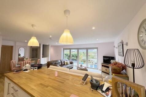 Kitchen to Family Room