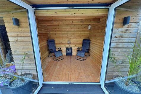 SUMMER HOUSE