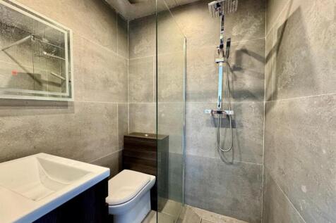 WhatsApp Image 2025-09-25 at 15.07.23 (1).jpeg