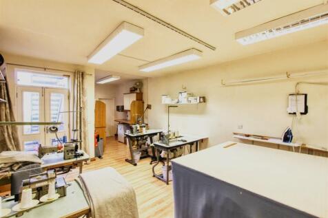 Living-Bedroom Area/Sewing Room