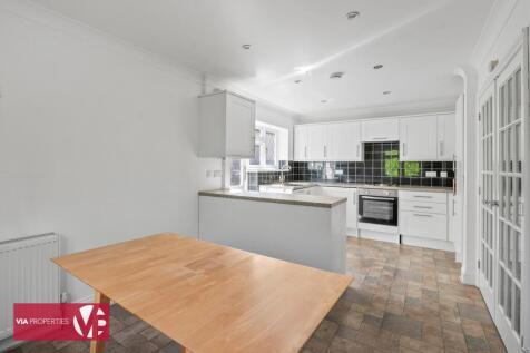 The Chimneys Middle Street Nazeing Waltham Abbey EN9 2LG via pro