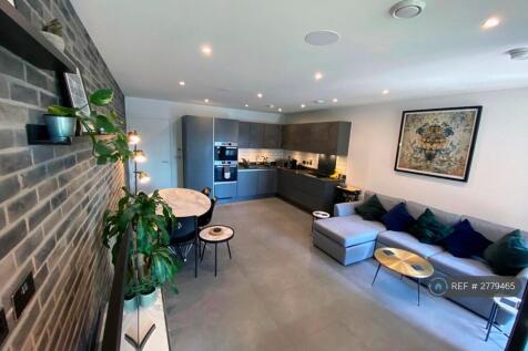Living Room/Kitchen