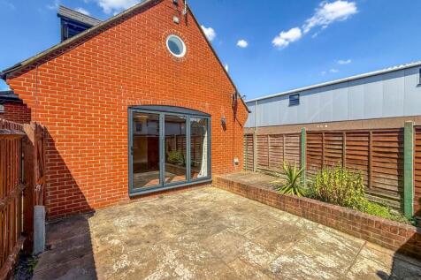 1a Cameron Road Gard