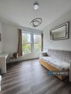 Studio 5 (Bed Glides In)