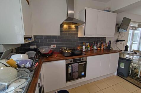 Kitchen (2)