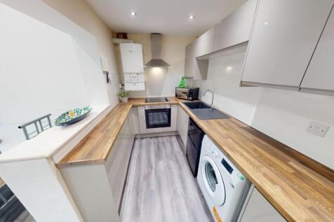 10 Clinton Court, Nottingham, NG1 4DS photo 2
