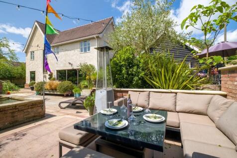 1440px_1 The Ceda...