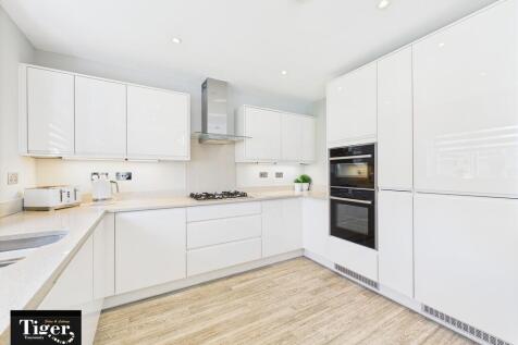 CAM03440G0-PR0373...