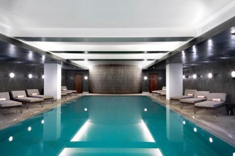 SOHO HOUSE swimming pool