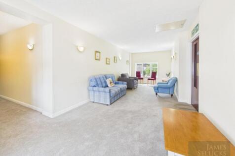 Communal Lounge