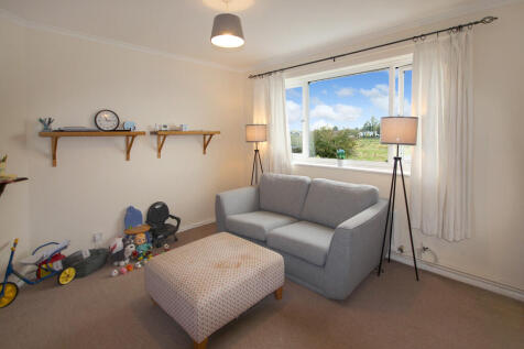Howard Close, Cambridge photo 3