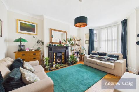 Front Reception/Bedr