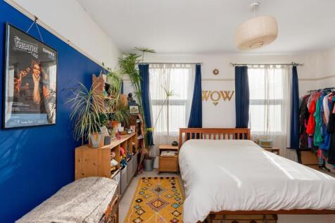 1B0RMR - Bedroom N.jpg