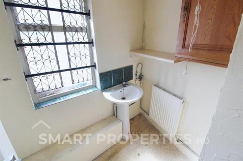 Commercial Property to rent Image 9