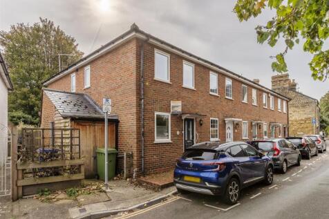 Faversham, ME13 - property photo
