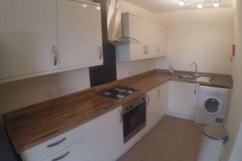 STUDENT **** AVAILABLE FOR SEPTEMBER 2027- Superb student property located in Boscombe photo 4
