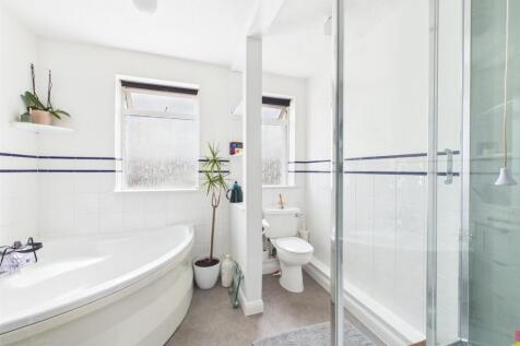 Flat Bathroom
