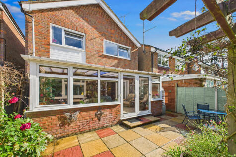 CAM02909G0-PR0484-STILL022