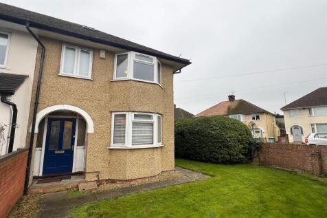 4-bed semi-detached on Mayfair Road, Oxford, OX4, £2,400/mo