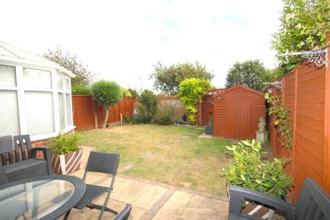 Rear Garden b.JPG