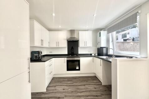 Earls Mills Road, Plympton photo 4