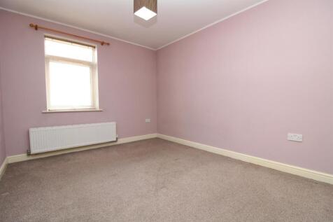 Bedroom 1.JPG
