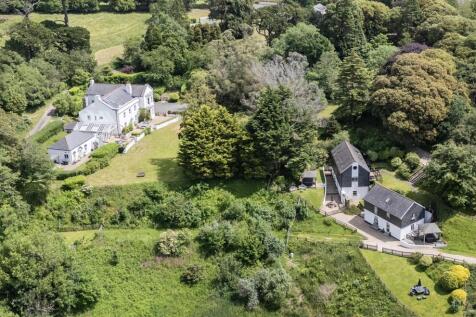 Kernock House